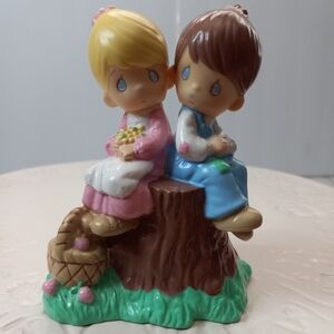 Vintage 2005 Precious Moments Figure